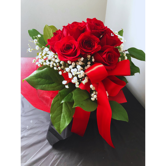 Holiday Rose Arrangement